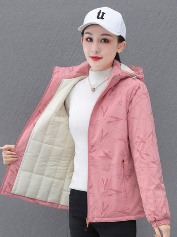 Moteriška storesnio pūko-paminkštintos striukės su gobtuvu, įprasto ilgio, užtrauktukas, poliesterio išorė