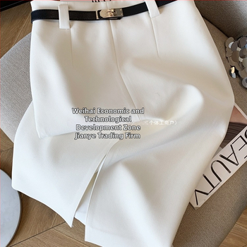 Φούστα γραφείου, μονόχρωμη PVC ύφανση, μεσαίου μήκους, εφαρμοστή στους γοφούς, άνοιξη 2025