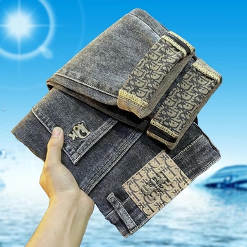 Дънки с tapered кройка, средна талия, цип, деним 95% памук, с измиван ефект