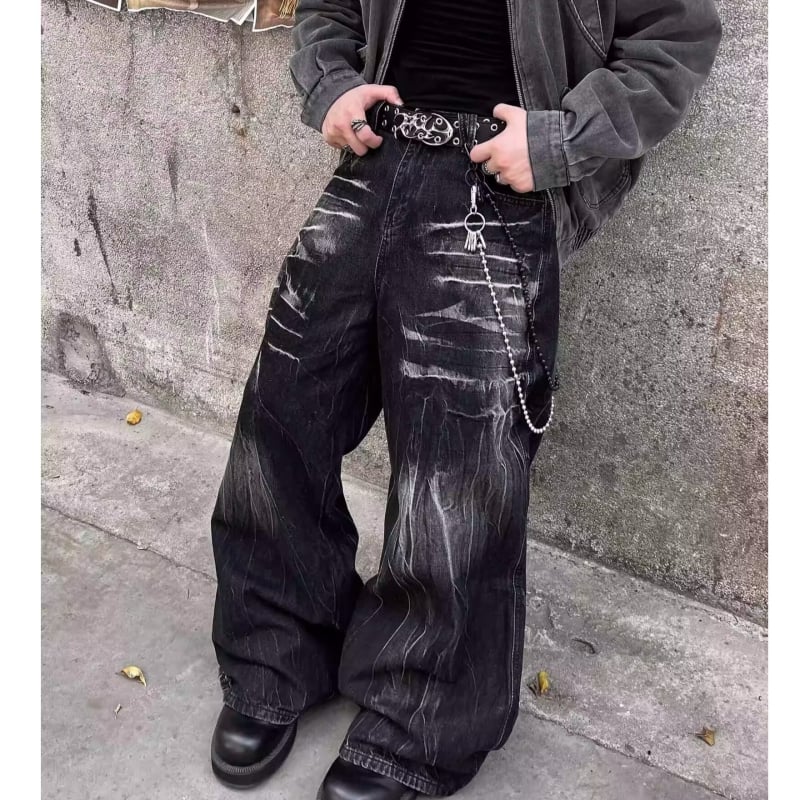 Traperice – široki kroj, ravne nogavice, oprani denim, srednji pojas, američki gradski stil