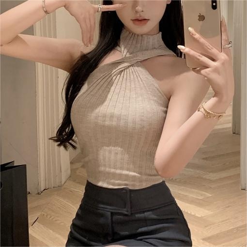 Tricou fără mâneci din poliester mercerizat, croială Slim, guler rotund, conținut poliester 30-50%, vară 2024