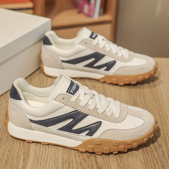 Adidași unisex cu panouri din piele, partea superioară din piele naturală, talpă din cauciuc, vârf rotund, închidere cu șireturi, low-top
