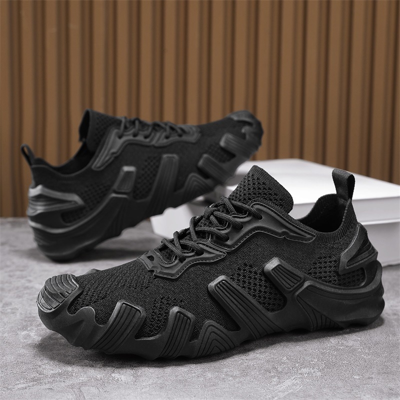 Muške tenisice s prozračnim mrežastim gornjim dijelom, unutarnja mrežasta konstrukcija, PVC đon, vezice, niski gornji dio