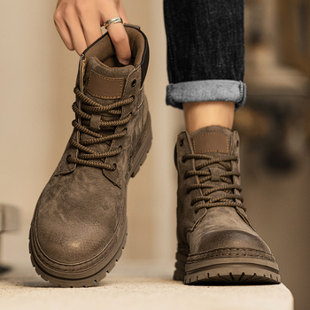 Μποτάκια Μάρτιν με επάνω μέρος από δέρμα χοίρου, σόλα από καουτσούκ, αδιάβροχα, μεσαίο ύψος, κλείσιμο με κορδόνια στην πρόσοψη