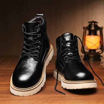 Ανδρικά μποτάκια Μάρτιν σε βιντάζ στυλ, διπλό επάνω από βοδινό δέρμα, καουτσούκ σόλα, στρογγυλός δάκτυλος, αντιολισθητικό, μεσαίο ύψος