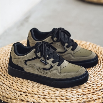 Unisex sneakers με επάνω μέρος από microfiber δέρμα, στρογγυλή μύτη, κορδόνια, σόλα από καουτσούκ, PU πάτος