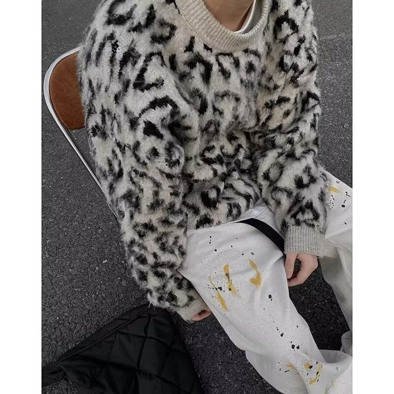 Pulover tricot leopard în stil american retro, guler rotund, croială lejeră, amestec bumbac-poliester, 90% poliester în compoziția principală, design contrastant