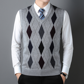 Плетен безръкав жилет за мъже на средна възраст – райета жакард, минималистичен стил, акрилна смес (47,7%), джоб с вградена вставка, прав ръб
