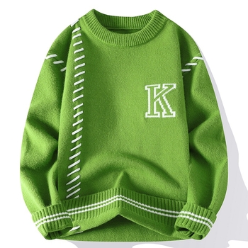 Пуловер с кръгла яка, свободен силует, дълги ръкави, модален плат