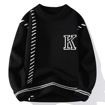 Пуловер с кръгла яка, свободен силует, дълги ръкави, модален плат