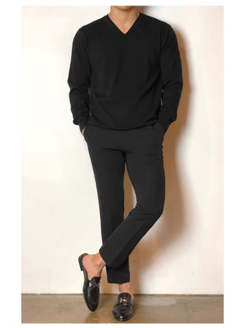 Мъжки пуловер с V-образно деколте, тънък силует, дишаща полиестерова смес, дълги ръкави, плетен материал