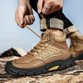 Ανδρικά χειμερινά υψηλά μποτάκια πεζοπορίας — Άνω μέρος από nubuk δέρμα αγελάδας, Mesh εξωτερικό, PU πάτος, Καουτσούκ σόλα; Αντιολισθητικότητα, Απορρόφηση κραδασμών
