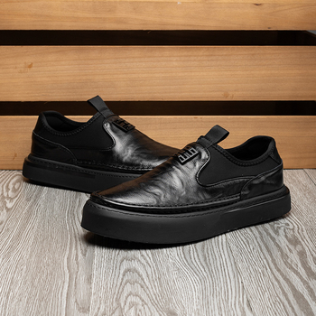 Ανδρικά loafers από γνήσιο δέρμα, slip-on, διαπνέοντα, επάνω μέρος από δέρμα πρώτης στρώσης, στρογγυλή μύτη, καουτσούκ σόλα, χαμηλό τακούνι, φθινοπωρινή χρήση