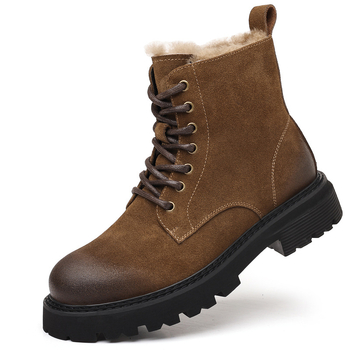 Ανδρικά μποτάκια Martin για τον χειμώνα, επάνω μέρος nubuk δέρμα βοοειδών, σόλα καουουκ, εσωτερικό γούνα/μαλλί προβάτου, κορδώνια μπροστά, στρογγυλή μύτη, χαμηλός τετράγωνος τακούνι, αντιολισθητικά, ζεστά