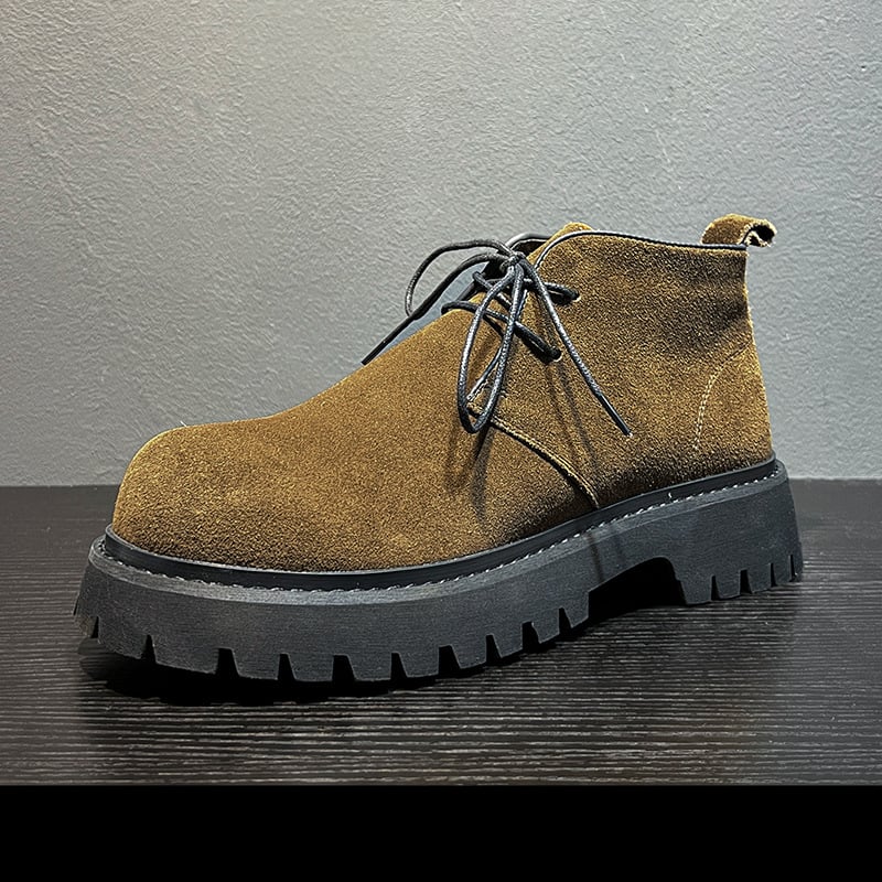 Munkás Derby cipő mikroszálas felsővel, kerek orr, alacsony sarok 1–3 cm, gumitalp, sekély nyílás (7 cm alatt)