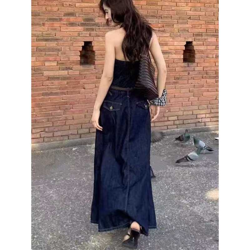 Rochie din cânepă cu gât halter, lungă, evazată, curea și nasturi