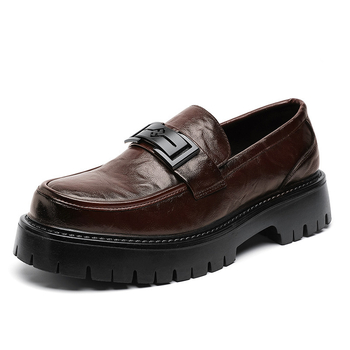 Slip-on loafers με μεταλλική αγκράδα, PU επάνω μέρος, στρογγυλή μύτη, χαμηλό ύψος, casual στυλ