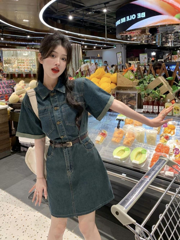 Τζιν φόρεμα μίντι σε γραμμή Α, γιακά πόλο, υψηλή μέση, κοντά μανίκια