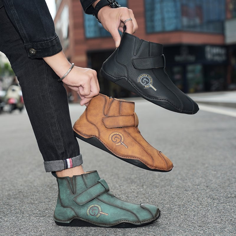 Martin csizmák valódi bőr felsőrésszel, pamut bélés, gumitalp, középmagas bokáig érő kivitel, oldalsó cipzárral.