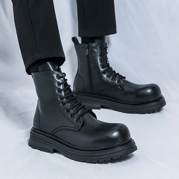 Ανδρικά μποτάκια Martin με PU επάνω μέρος, σόλα από καουτσούκ, στρογγυλή μύτη, μεσαίο ύψος τακουνιού 3–5 cm, μεσαίο μήκος μποτών