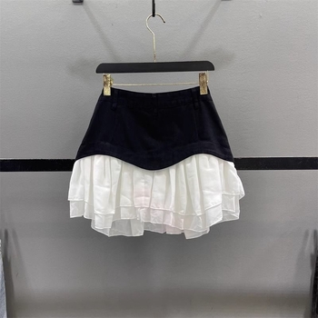 Τζιν φούστα Α-γραμμής με ριφλέ και συγκερασμένες ραφές σε κολλάζ, καλοκαίρι 2025, 50-70% βαμβάκι