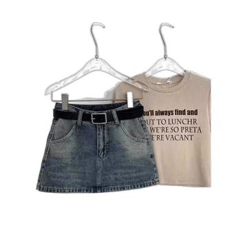 Φούστα ντένιμ A-line με ψηλή μέση, σμιλεύει τη σιλουέτα, μικροελαστικότητα, μονόχρωμο ύφασμα