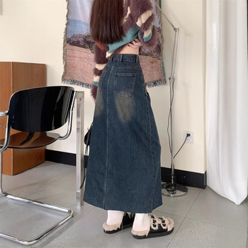 Φούστα ντένιμ με υψηλή μέση και Α-γραμμή, μίντι μήκος με σχίσιμο, φινίρισμα πλυμένη με άμμο, περιεκτικότητα βαμβακιού 30–50%, φθινόπωρο 2025