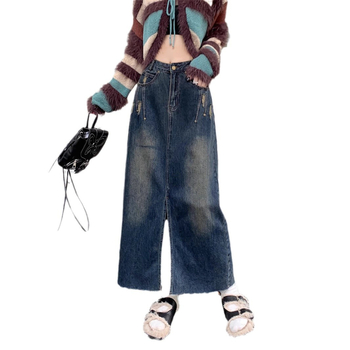 Φούστα ντένιμ με υψηλή μέση και Α-γραμμή, μίντι μήκος με σχίσιμο, φινίρισμα πλυμένη με άμμο, περιεκτικότητα βαμβακιού 30–50%, φθινόπωρο 2025