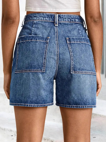 Džinsiniai šortai su vidutine talia, 3/4 ilgio, gatvės hipster stilius, medvilnė 50–70%.