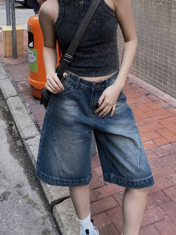 Pantaloni jeansi denim, croi larg, talie înaltă, lungime Capri, poliester 80-90%