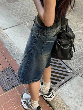 Pantaloni jeansi denim, croi larg, talie înaltă, lungime Capri, poliester 80-90%