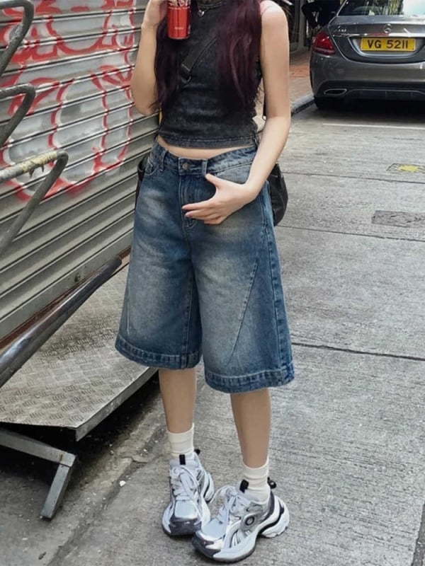 Pantaloni jeansi denim, croi larg, talie înaltă, lungime Capri, poliester 80-90%