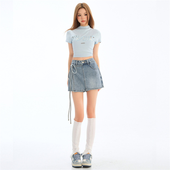 Șorturi denim cu șiret pentru femei, lungime trei sferturi, talie medie, croială lejeră, bumbac cu fibră de celuloză regenerată
