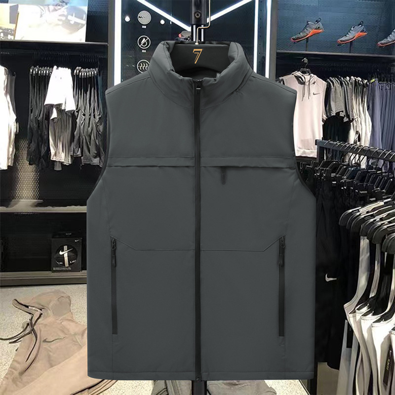 Мъжки дебело подплатен памучен жилет, без ръкави, без качулка, пълнеж полиестер, странични джобове