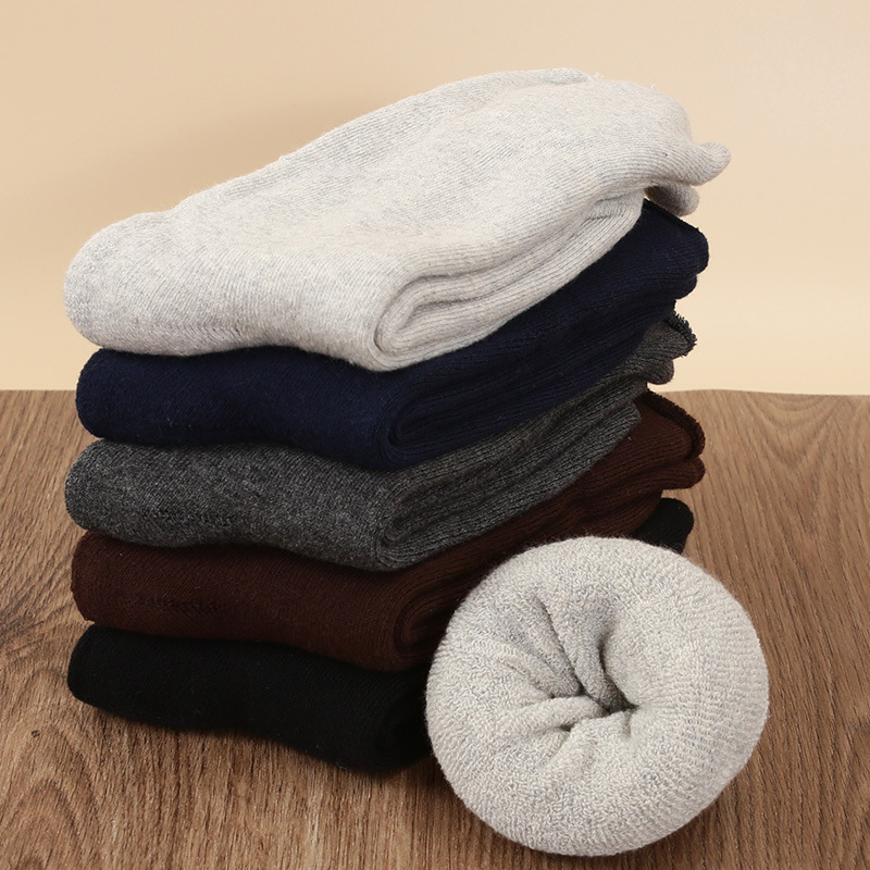 Унисекс памучни чорапи за зимно-есенен сезон, средно високи, съдържание памук 70–80%