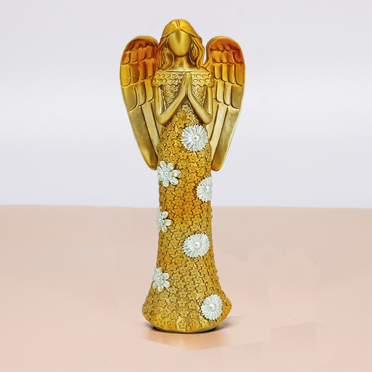 Anđeoska statua nordičkog stila sa motivom srca (Materijal: sintetička smola; Marka: Witt; Kategorija: Smoleni ukrasi; Pokloni: Rođendan, Završetak, Useljenje)
