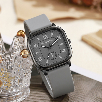 Muški sat s kvadratnim kućištem, kvarcni mehanizam 618, silikonska narukvica, legura kućišta, prilagodljivo logo