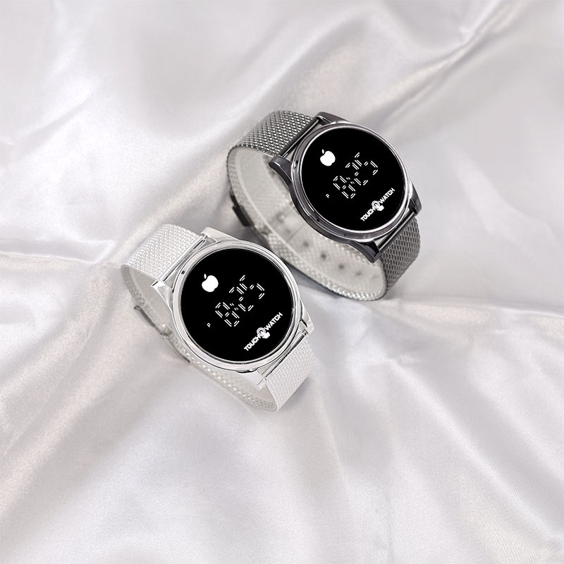 Електронен часовник с цифров дисплей за студенти (цифров дисплей; електронен механизъм; водоустойчивост: няма; кръгъл циферблат; пластмасов корпус; пластмасов ремък)