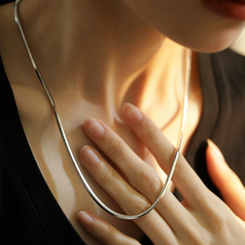 Κολιέ από τιτάνιο ατσάλι με οκταγωνική αλυσίδα φιδιού, γεωμετρικό στυλ, φινίρισμα Seiko, unisex