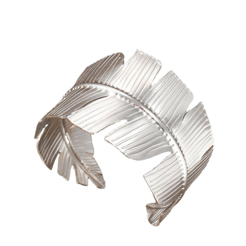 Ανοικτό βραχιόλι από ανοξείδωτο χάλυβα με ακανόνιστη υφή και ευρύ μπροστινό μέρος, ηλεκτροπλατινοποίηση, βάρος 11–37 g