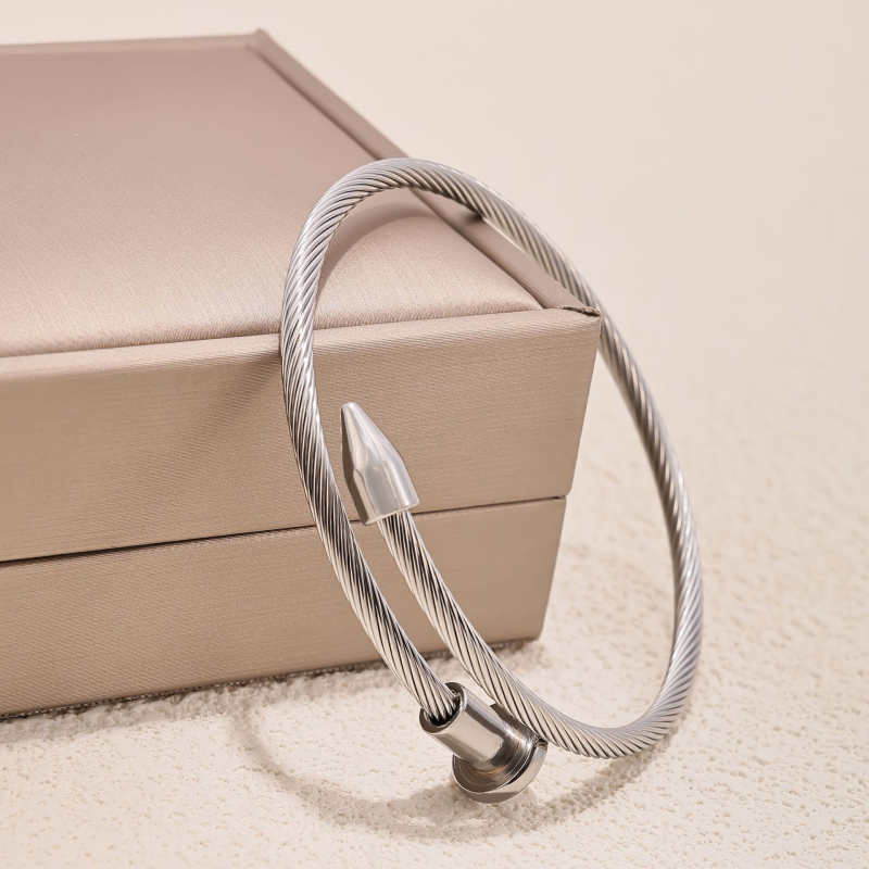 Ανοικτό βραχιόλι από ανοξείδωτο χάλυβα με ακανόνιστη υφή και ευρύ μπροστινό μέρος, ηλεκτροπλατινοποίηση, βάρος 11–37 g