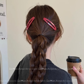 Elsie Κλιπ μαλλιών με 2-In γαλλικό ρετρό φράντζ – Χειροποίητο, πλαστικό/κράμα, πλευρικό κλιπ, γυναικείο αξεσουάρ κεφαλής, Καλοκαίρι 2024