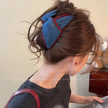 Αξεσουάρ μαλλιών: χειροποίητη τρίγωνη γκριπερ φουρκίδα από ύφασμα, προέλευση Yiwu