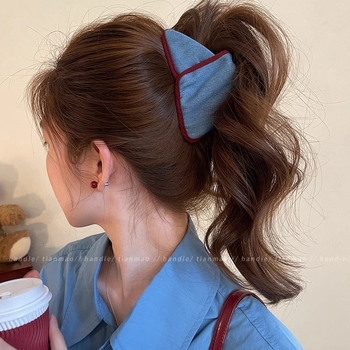 Αξεσουάρ μαλλιών: χειροποίητη τρίγωνη γκριπερ φουρκίδα από ύφασμα, προέλευση Yiwu