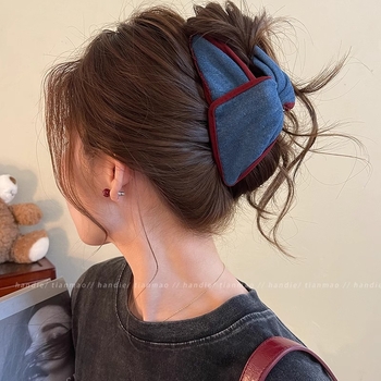 Αξεσουάρ μαλλιών: χειροποίητη τρίγωνη γκριπερ φουρκίδα από ύφασμα, προέλευση Yiwu