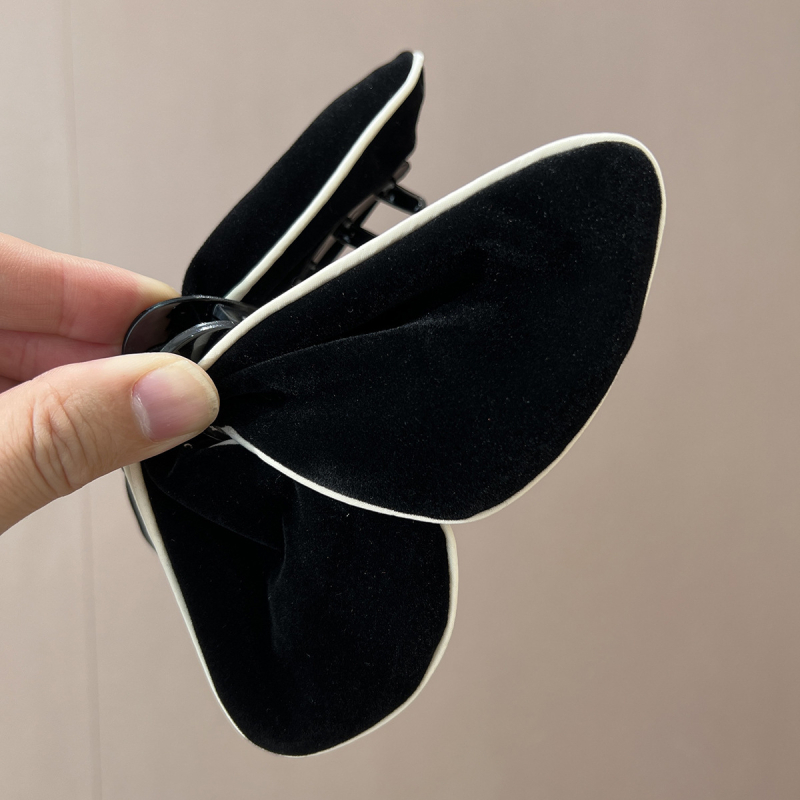 Baršunasti klips za kosu u obliku leptira, ručna izrada, klip tip morski pas