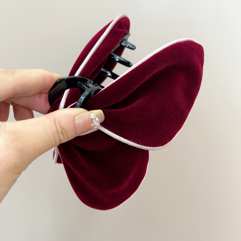 Baršunasti klips za kosu u obliku leptira, ručna izrada, klip tip morski pas