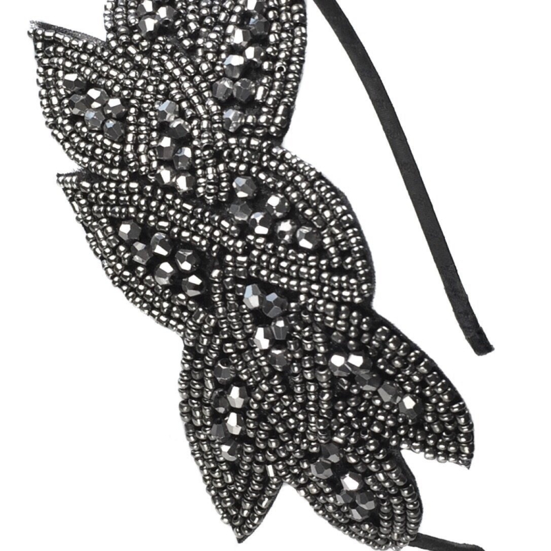 Κορδέλα μαλλιών με χάντρες σε μοτίβο φύλλου και στρας, από πλαστικό/ρητίνη, γυναικεία μινιμαλιστική εμφάνιση, καρό σχέδιο, κυκλοφορία άνοιξη 2024