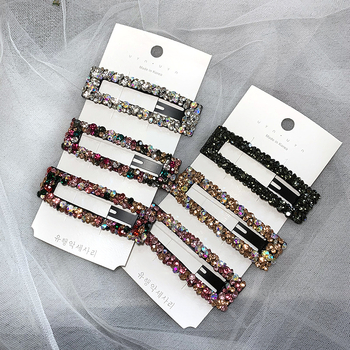 Κλιπ μαλλιών με κρύσταλλα σε τετράγωνο κενό – Κορεατικό στυλ; Υλικό: Διαμάντι/Κρύσταλλο/Κράμα μετάλλων; Τύπος κρυστάλλου: Κρύσταλλο; Διαδικασία επεξεργασίας: Διαμαντική/χειροποίητη; Τύπος κλιπ: Πλευρικό κλιπ