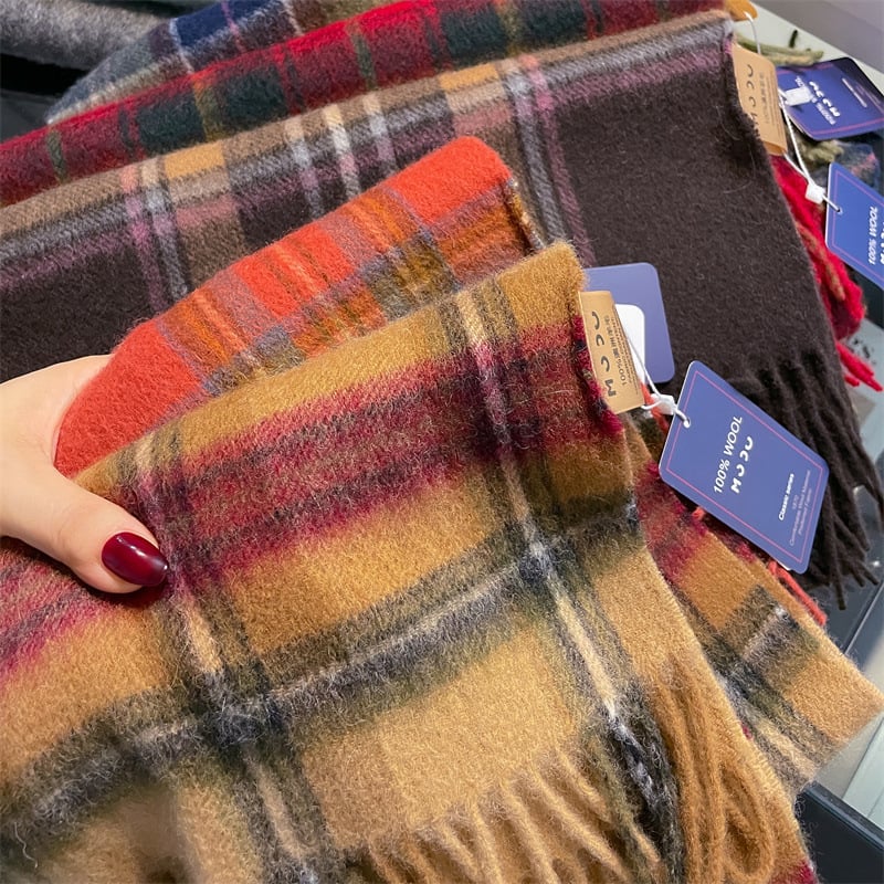 Šal od 100% vune s kariranim uzorkom — unisex, zima, minimalistički